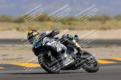 media/Oct-08-2022-SoCal Trackdays (Sat) [[1fc3beec89]]/Turn 16 (125pm)/